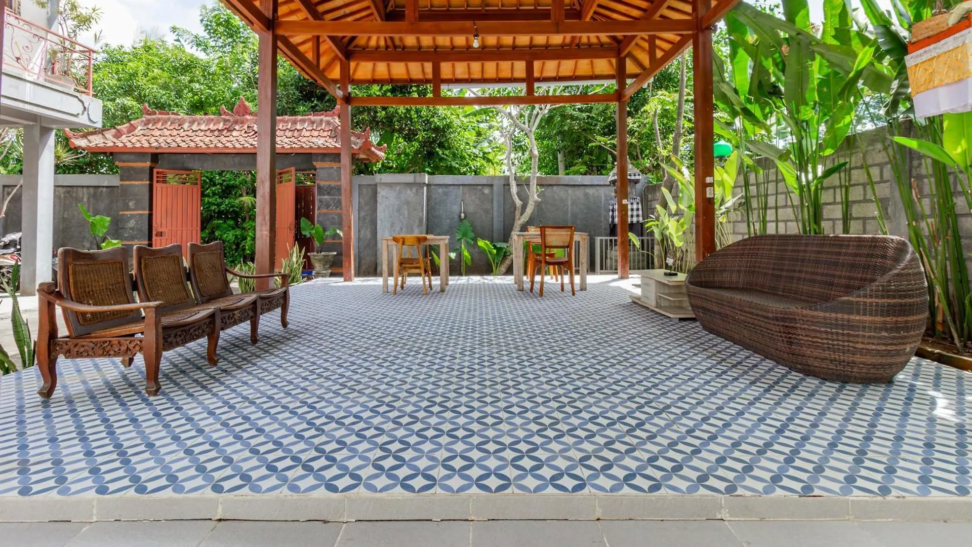 Capital O 93944 Geweka Homestay Jimbaran  Jimbaran (Bali)