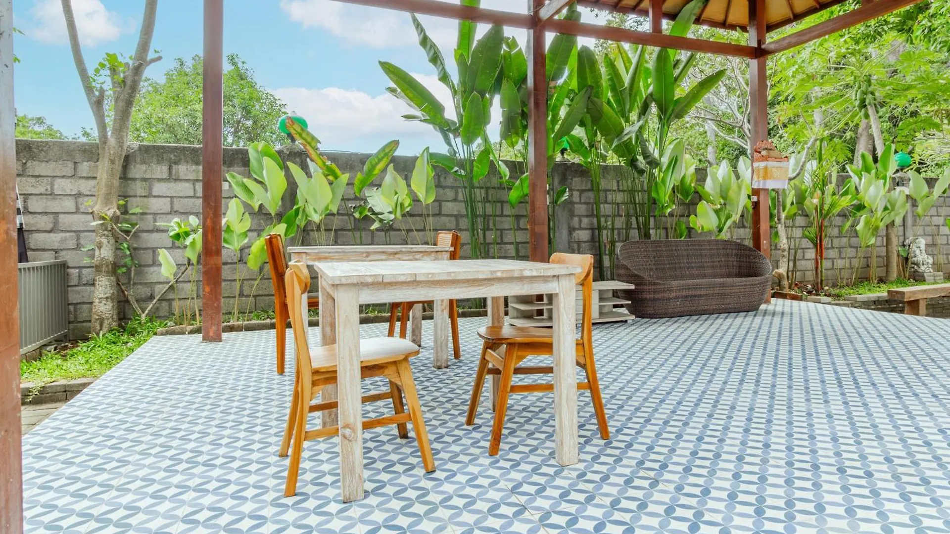Capital O 93944 Geweka Homestay Jimbaran  Jimbaran (Bali)