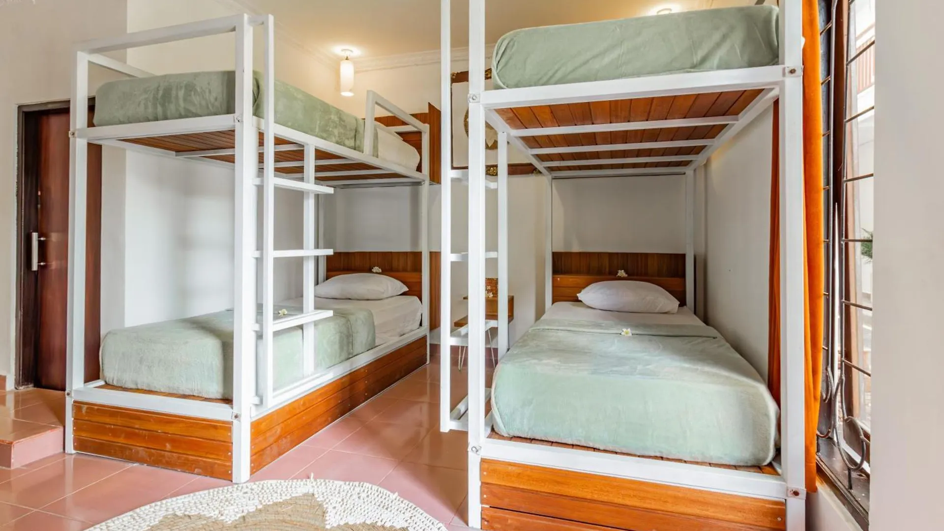 Capital O 93944 Geweka Homestay Jimbaran Hotel