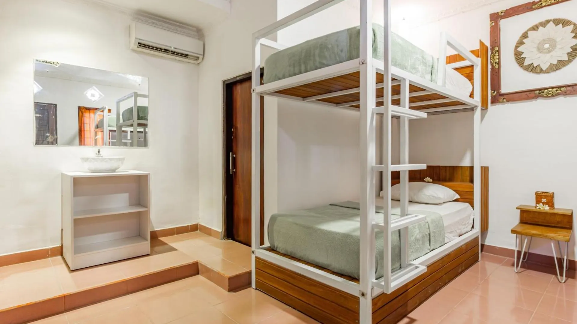 Capital O 93944 Geweka Homestay Jimbaran  2*, Jimbaran (Bali) Indonesia